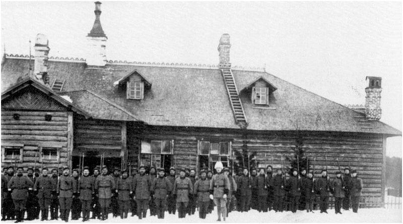 Зима 1920: Кирьясало, Inkerin Armia, в центре: Ю.Эльфенгрен